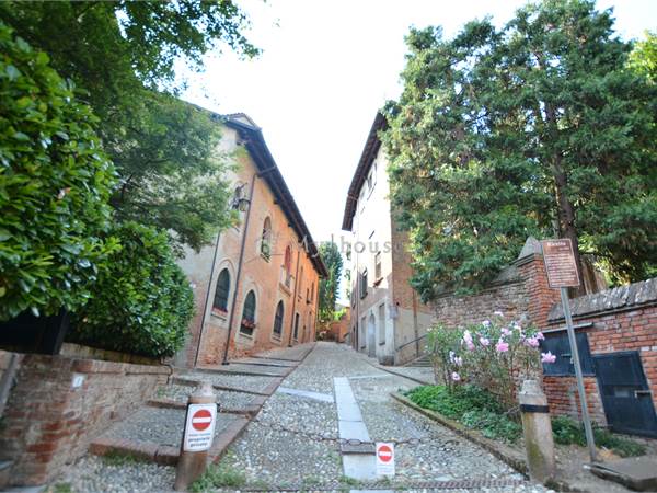 TRILOCALE IN AFFITTO NEL RICETTO DEL CASTELLO